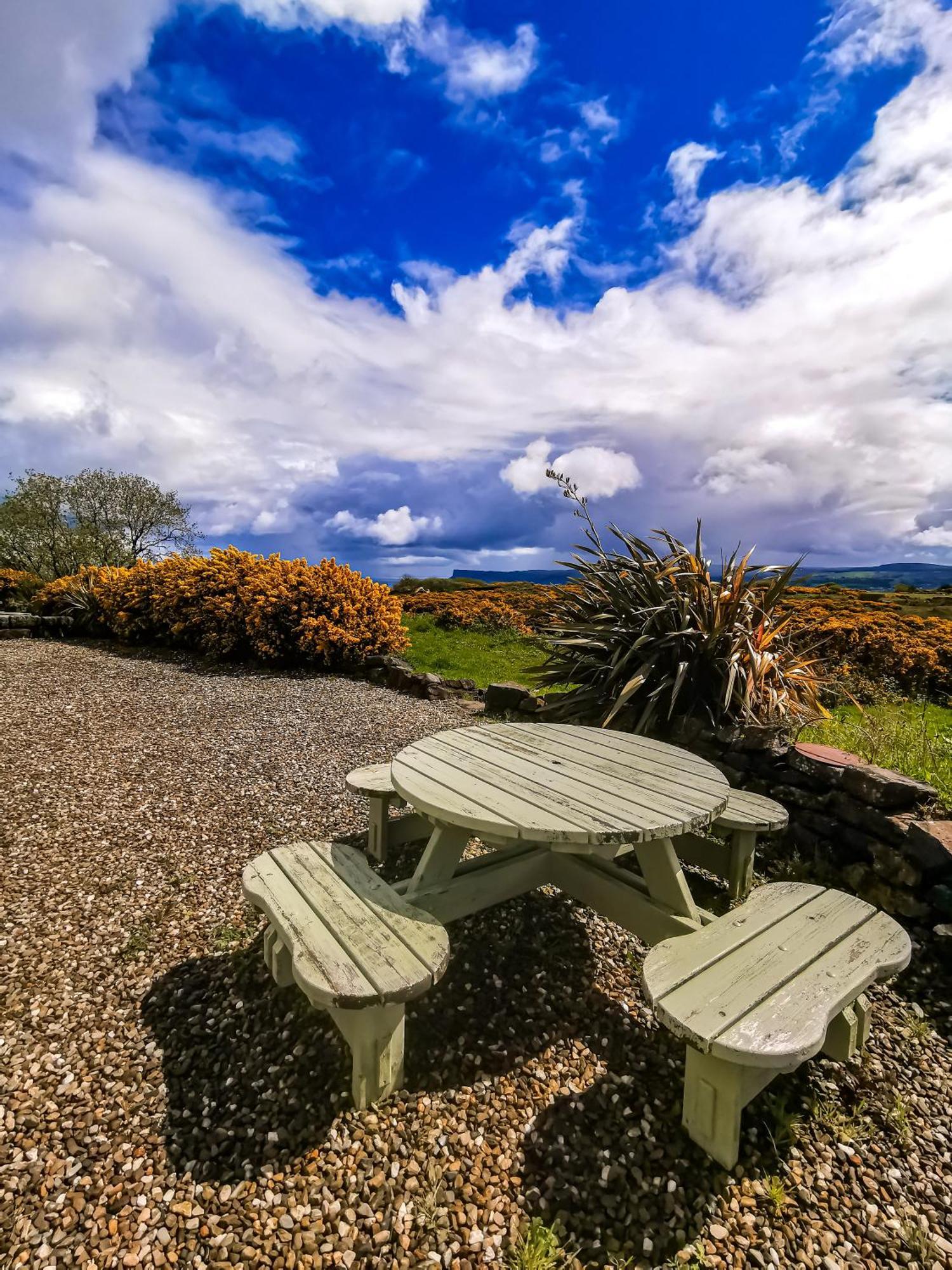 Causeway Coast Country Cottage, Pet-Friendly Ballycastle Exterior foto